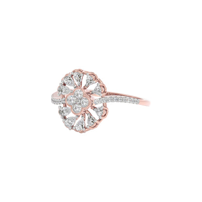 Brilliant Daisy Diamond Ring 18 KT / Rose Gold / 22