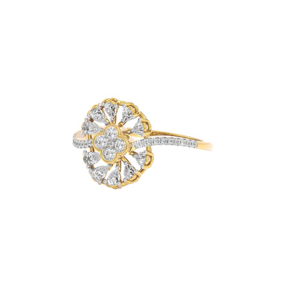 Brilliant Daisy Diamond Ring 18 KT / Yellow Gold / 22