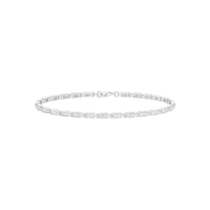 Sits Like Silk Diamond Tennis Bracelet 18 KT / White Gold