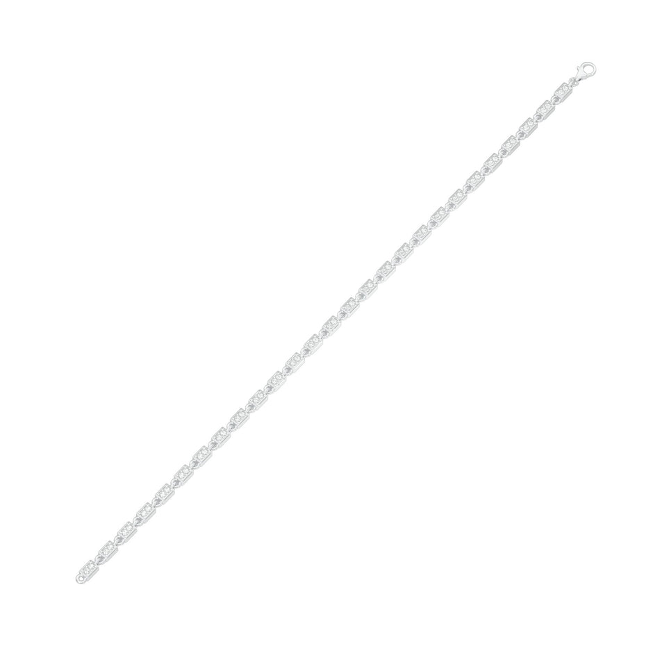 Sits Like Silk Diamond Tennis Bracelet 18 KT / White Gold