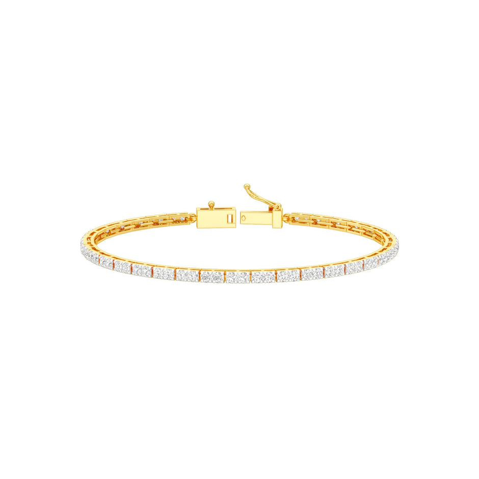 More Than One Light Diamond Tennis Bracelet 18 KT / Yellow Gold