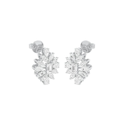 Ruffled Diamond Stud Earrings 18 KT / White Gold