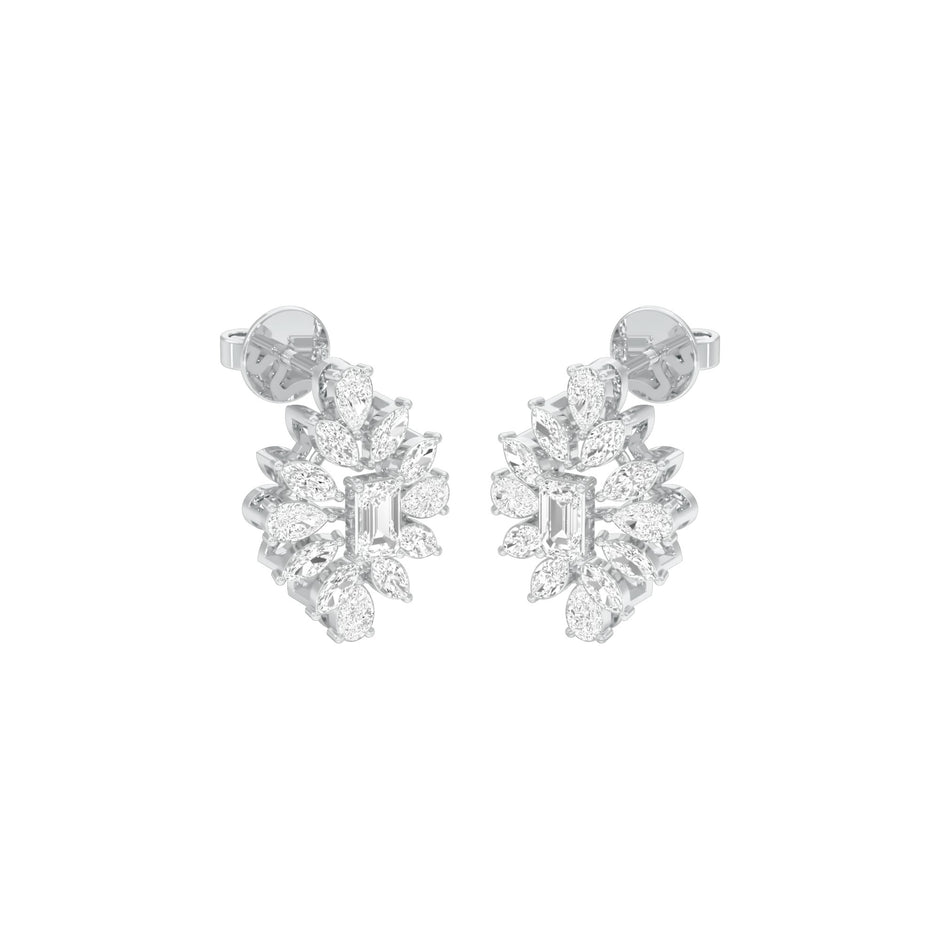 Ruffled Diamond Stud Earrings 18 KT / White Gold