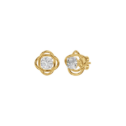 Regal Resplendence Diamond Earrings 18 KT / Yellow Gold