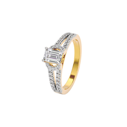 Serene Sunrise Diamond Ring 18 KT / Yellow Gold / 22
