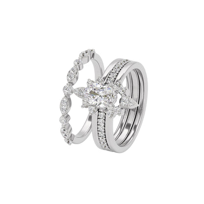 Enchanted Embrace Diamond Ring 18 KT / White Gold / 22