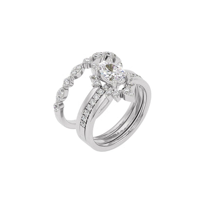 Enchanted Embrace Diamond Ring 18 KT / White Gold / 22