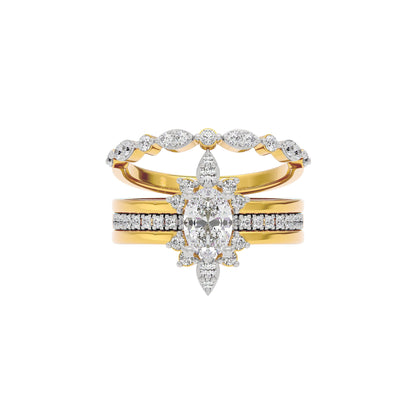 Enchanted Embrace Diamond Ring 18 KT / Yellow Gold / 22