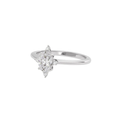 Twilight Tango Diamond Ring 18 KT / White Gold / 22