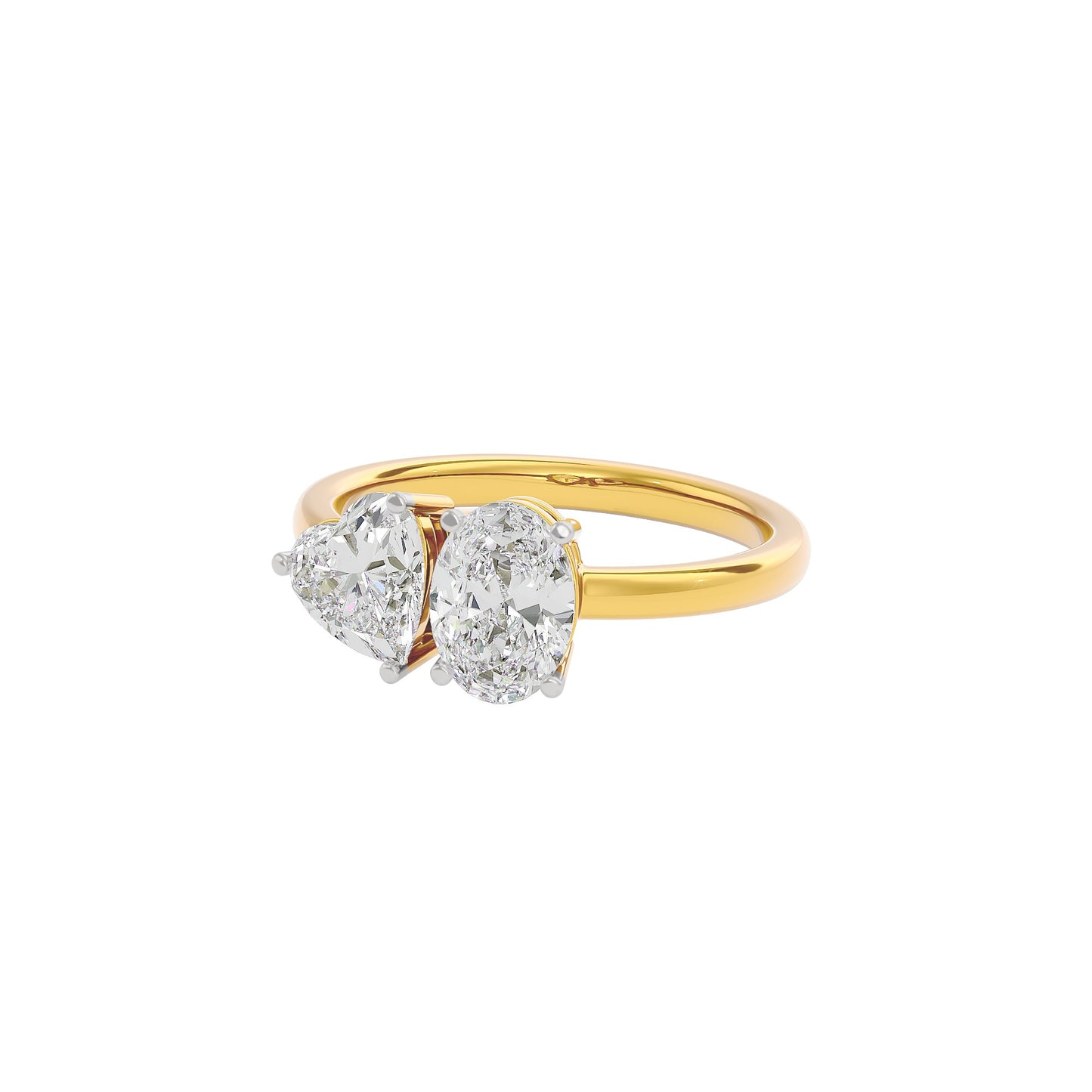 Regal Splendor Diamond Ring 18 KT / Yellow Gold / 22