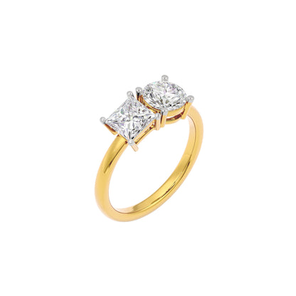Sun Kissed Dewdrop Diamond Ring 18 KT / Yellow Gold / 22