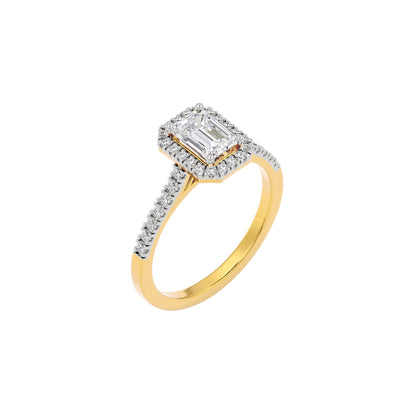 Luminere Engagement Emerald Diamond Ring 18 KT / Yellow Gold / 22