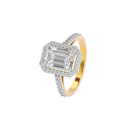 Radiant Realm Diamond Ring 18 KT / Yellow Gold / 7