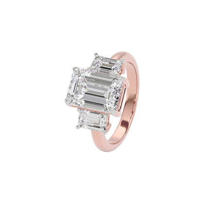 Regal Radiance Diamond Ring 18 KT / Rose Gold / 22
