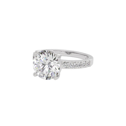 Timeless Tranquility Diamond Ring 18 KT / White Gold / 22