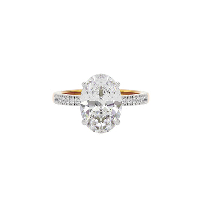 Divine Dazzle Diamond Ring 18 KT / Yellow Gold / 22