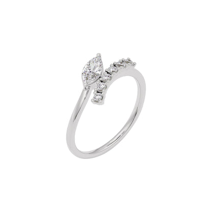 Radiant Mirage Diamond Ring 18 KT / White Gold / 22