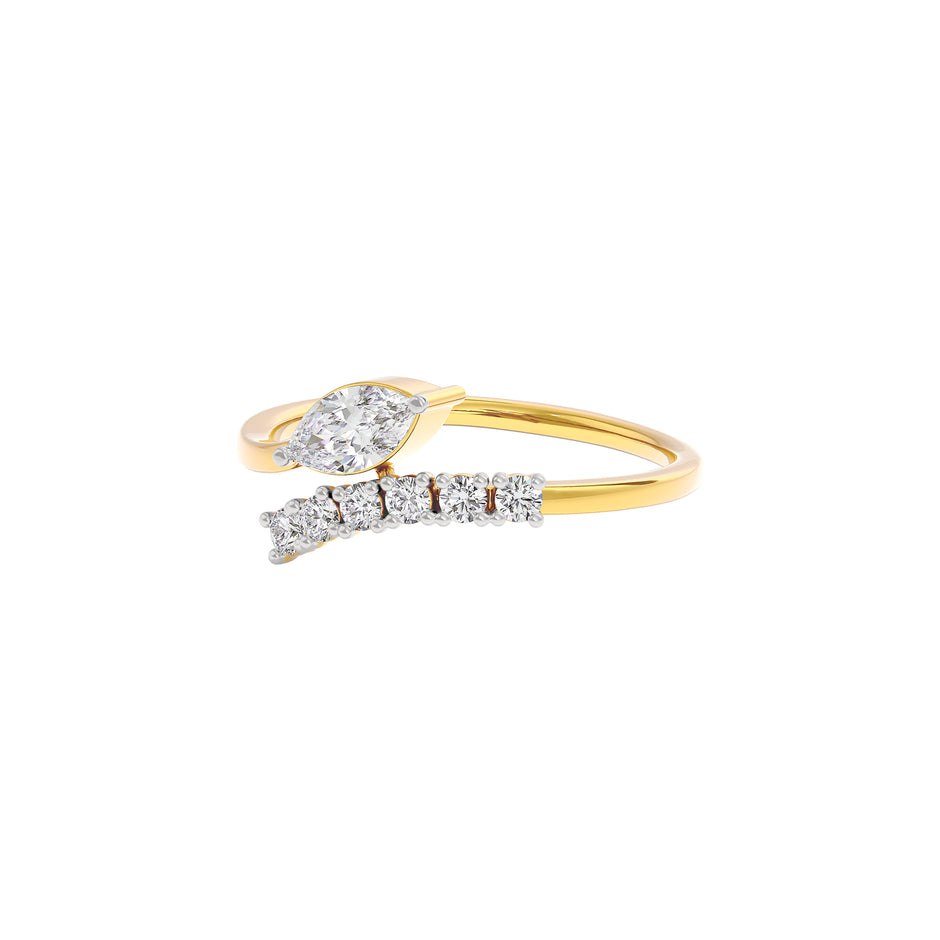 Radiant Mirage Diamond Ring 18 KT / Yellow Gold / 22