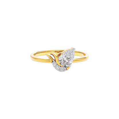 Ruby Enchantment Diamond Ring 18 KT / Yellow Gold / 22
