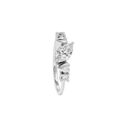 Silken Radiance Diamond Ring 18 KT / White Gold / 22