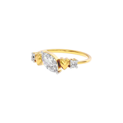 Silken Radiance Diamond Ring 18 KT / Yellow Gold / 22
