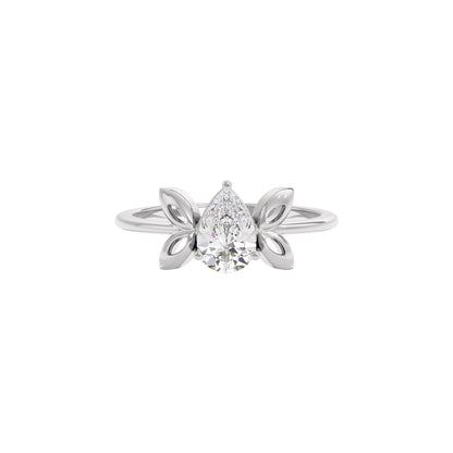 Crown Jewel Diamond Ring 18 KT / White Gold / 22