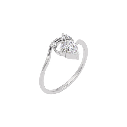 Radiant Echo Diamond Ring 18 KT / White Gold / 22