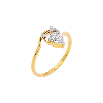 Radiant Echo Diamond Ring 18 KT / Yellow Gold / 22