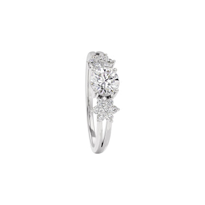 Serene Blossom Diamond Ring 18 KT / White Gold / 22