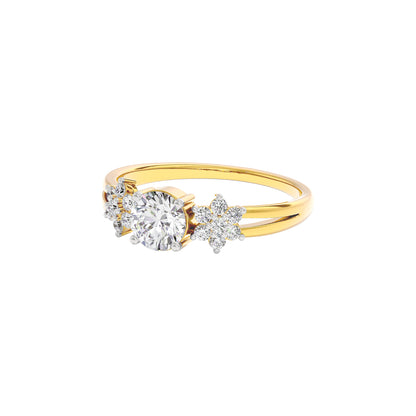 Serene Blossom Diamond Ring 18 KT / Yellow Gold / 22
