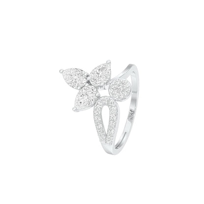 Luxe Glint Diamond Cocktail Ring 18 KT / White Gold / 22