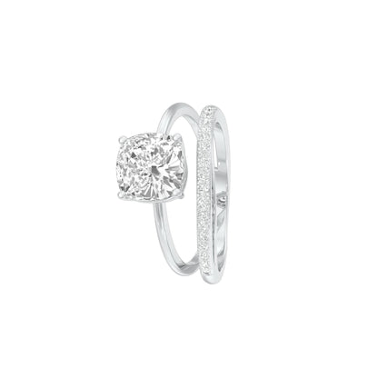 Cushioned Love Diamond Engagement Ring 18 KT / White Gold / 22