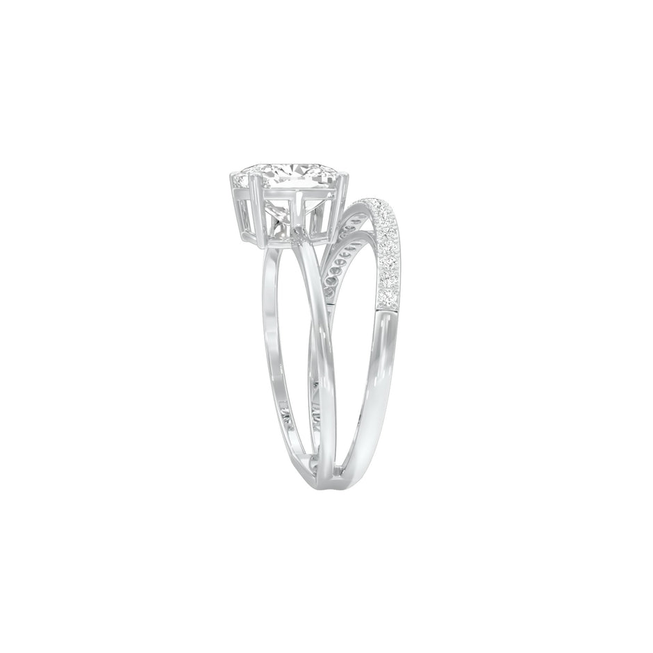 Cushioned Love Diamond Engagement Ring 18 KT / White Gold / 22