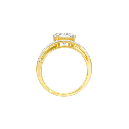 Cushioned Love Diamond Engagement Ring 18 KT / Yellow Gold / 22