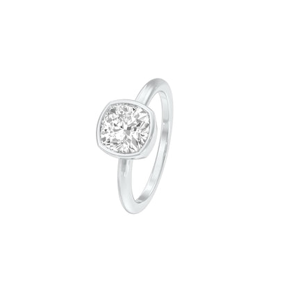 Our First Light Diamond Engagement Ring 18 KT / White Gold / 22