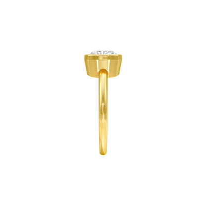Our First Light Diamond Engagement Ring 18 KT / Yellow Gold / 22