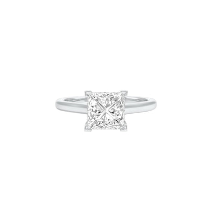 Imperial Diamond Engagement Ring 18 KT / White Gold / 22