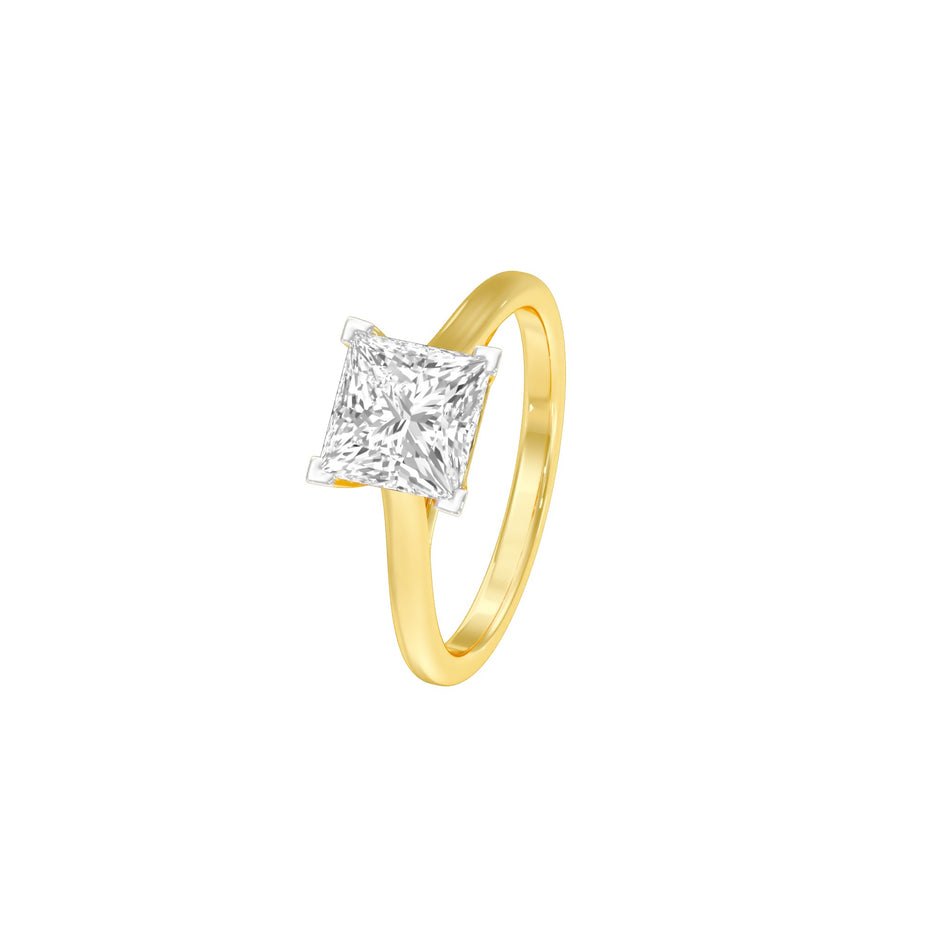 Imperial Diamond Engagement Ring 18 KT / Yellow Gold / 22