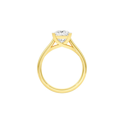 Imperial Diamond Engagement Ring 18 KT / Yellow Gold / 22