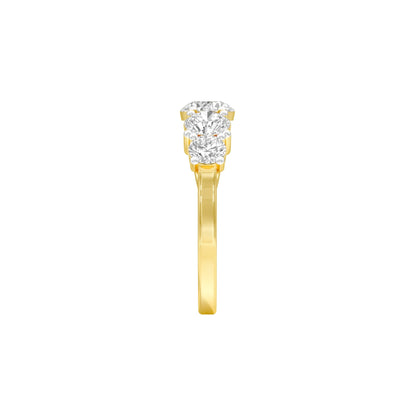 Love Glow Diamond Band Ring 18 KT / Yellow Gold / 22