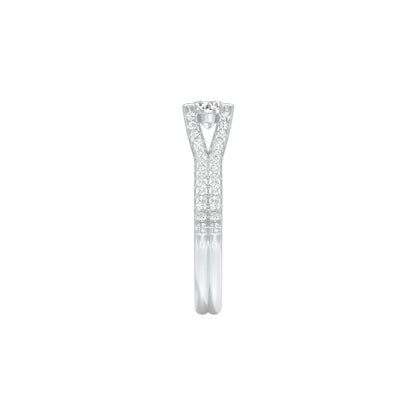Love's Reflection Diamond Engagement Ring 18 KT / White Gold / 22
