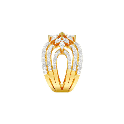 Moonlight Sparkle Diamond Cockatail Ring 18 KT / Yellow Gold / 22