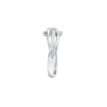 Wavecrest Pear Diamond Ring 18 KT / White Gold / 18