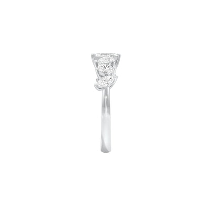Forever Flair Diamond Ring 18 KT / White Gold / 18