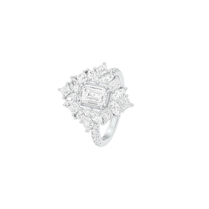 Emerald Daiquiri Diamond Engagement Ring 18 KT / White Gold / 18