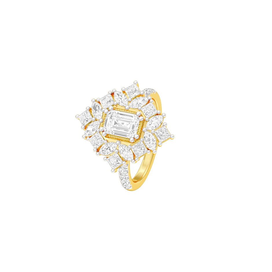 Emerald Daiquiri Diamond Engagement Ring 18 KT / Yellow Gold / 18