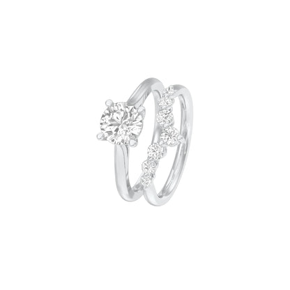 Solitare Chevron Diamond Engagement Ring 18 KT / White Gold / 18