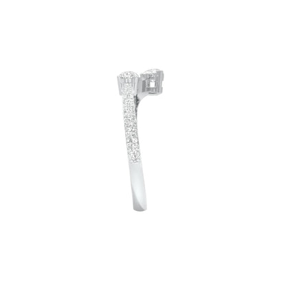 Riveting Dual Pear Diamond Ring 18 KT / White Gold / 18