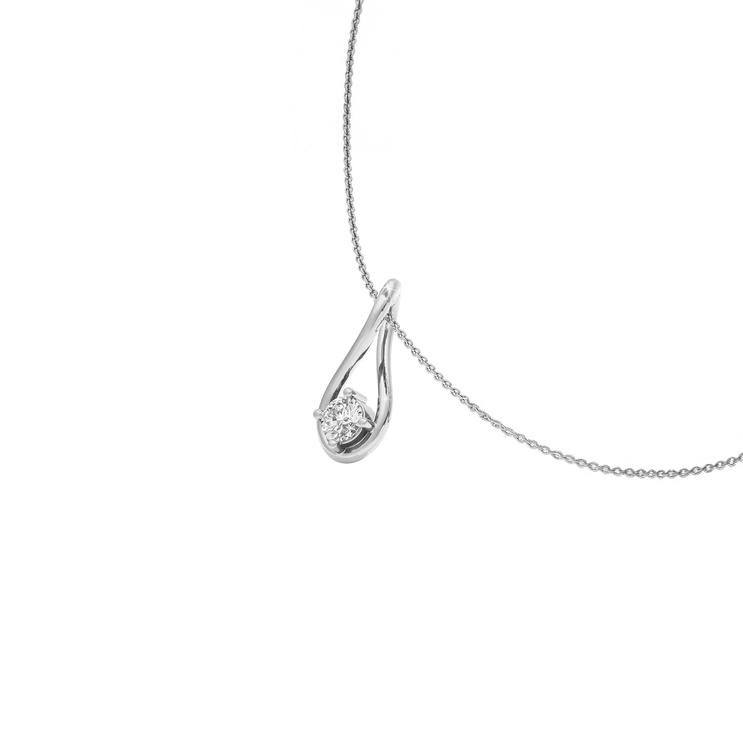 Luxe Bloom Diamond Pendant