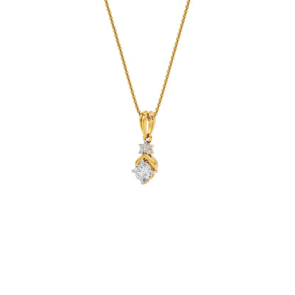Royal Serenity Diamond Pendant 18 KT / Yellow Gold